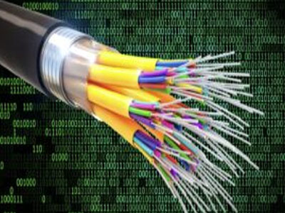 Différences spécifiques entre la fibre monomode et la fibre multimode